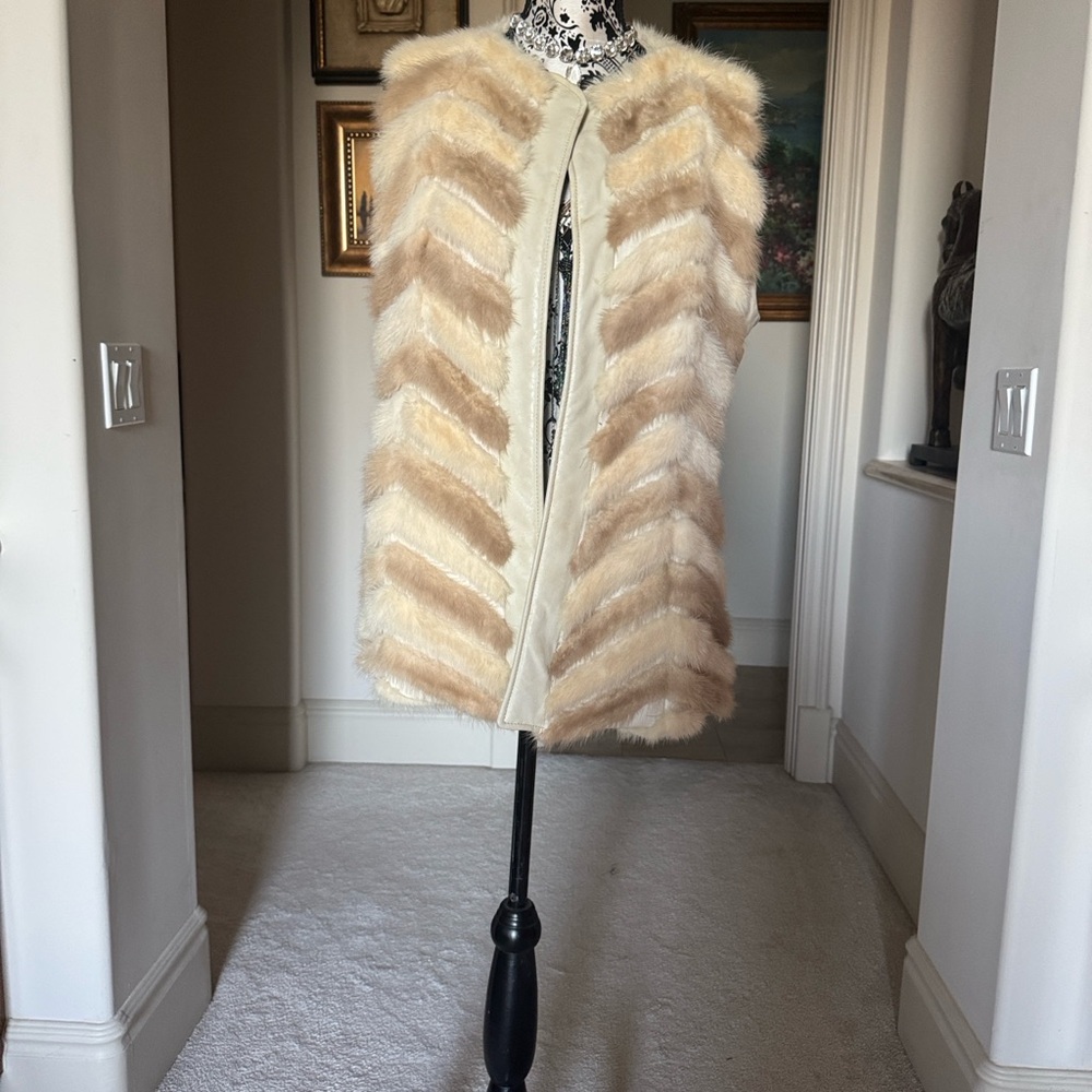 Elegant Cream and Tan Women's mink fur and leather Coat